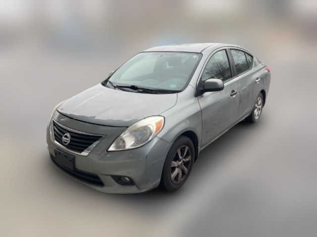 2013 Nissan Versa SL