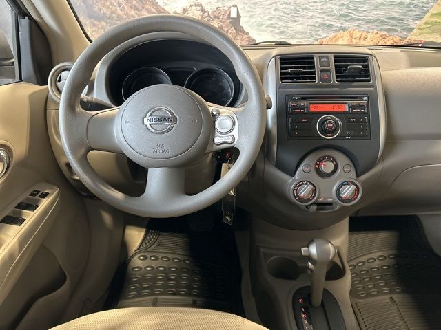 2013 Nissan Versa SV