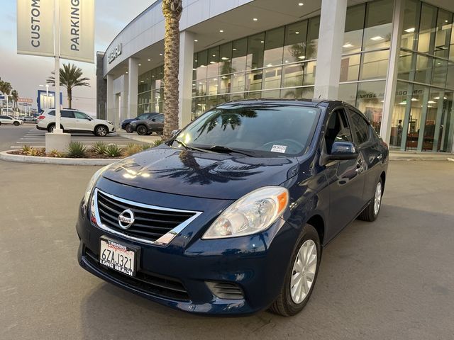 2013 Nissan Versa SV