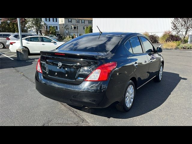 2013 Nissan Versa SV