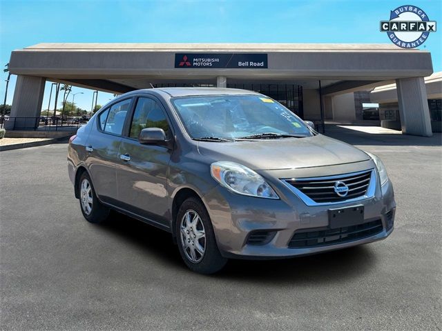 2013 Nissan Versa SV