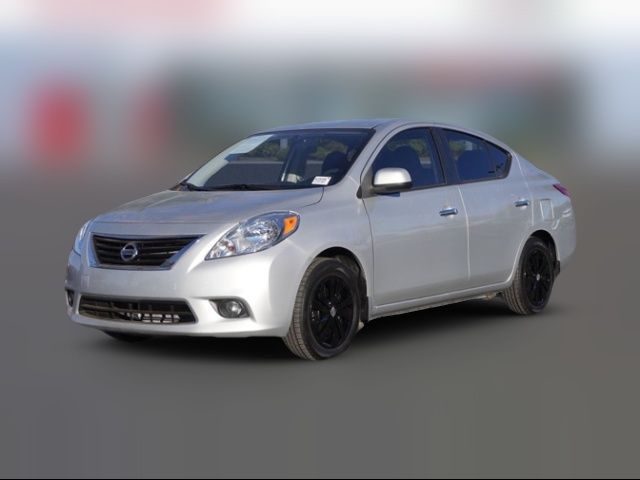 2013 Nissan Versa SV