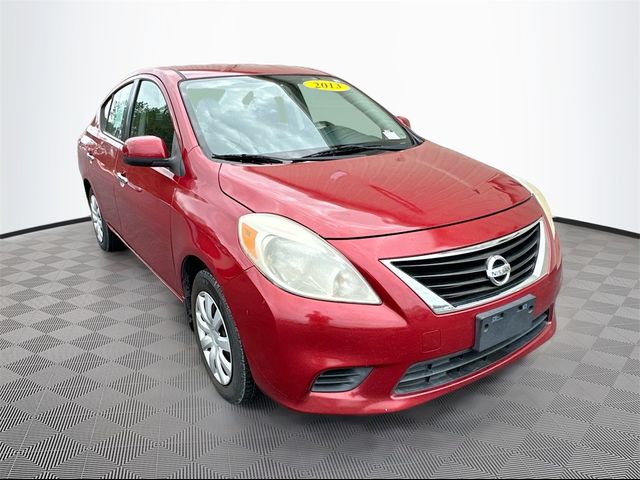 2013 Nissan Versa SV