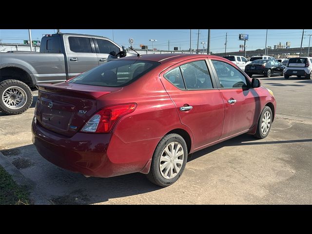 2013 Nissan Versa SV