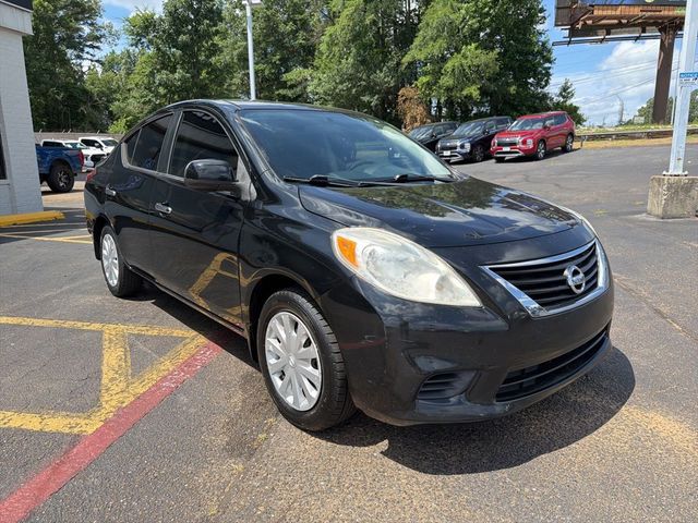 2013 Nissan Versa SV