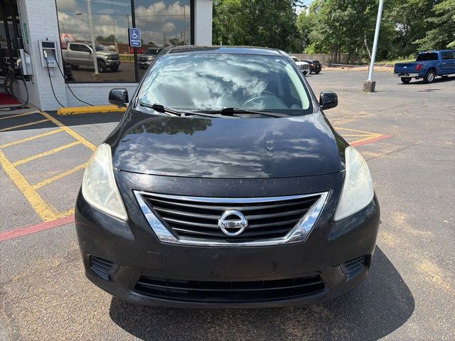 2013 Nissan Versa SV