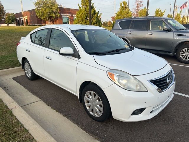 2013 Nissan Versa SV