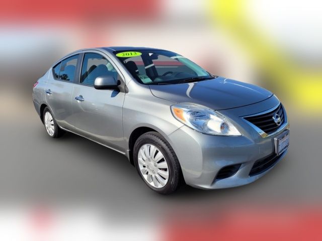 2013 Nissan Versa SV