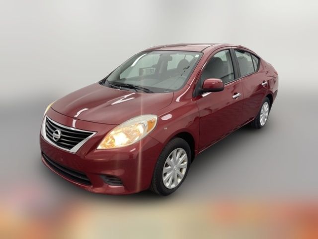 2013 Nissan Versa SV