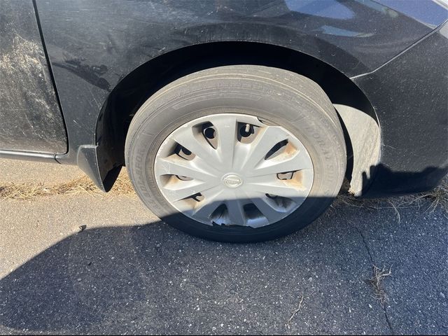 2013 Nissan Versa SV