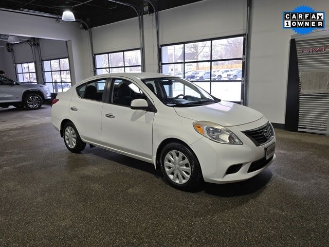 2013 Nissan Versa SV