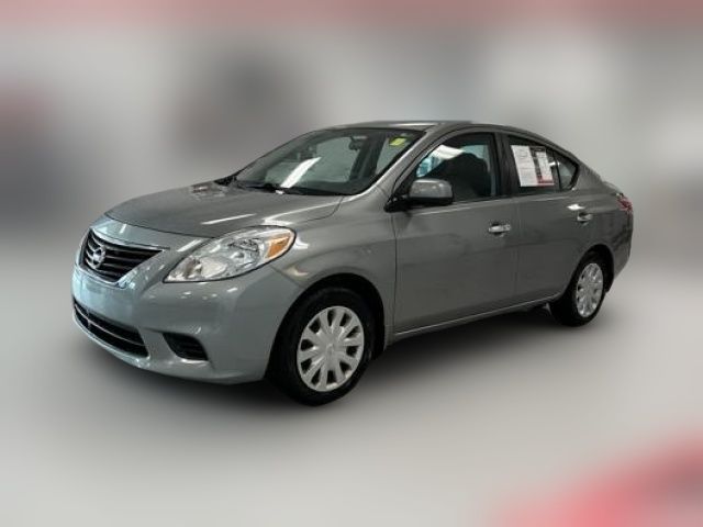 2013 Nissan Versa SV
