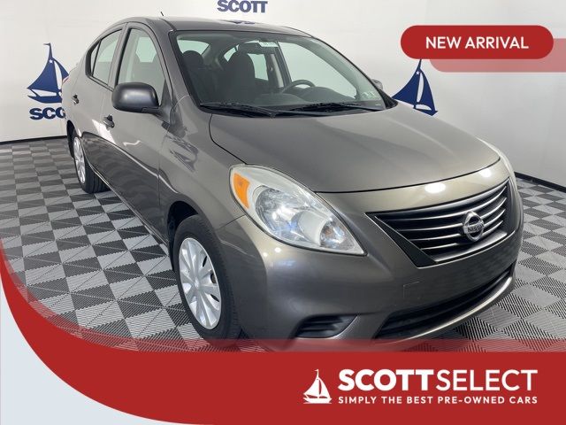 2013 Nissan Versa S Plus