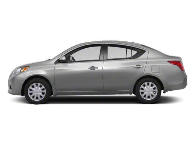 2013 Nissan Versa S