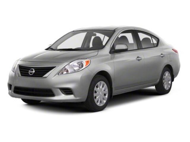 2013 Nissan Versa S