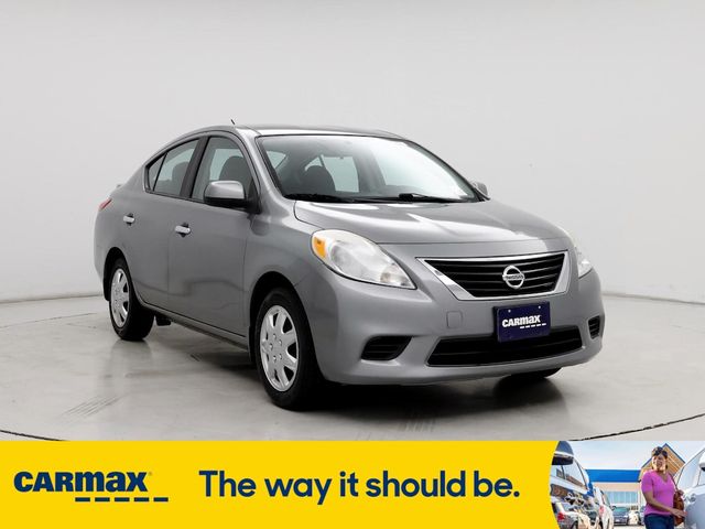 2013 Nissan Versa SV