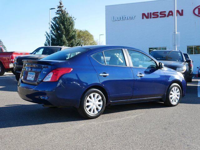 2013 Nissan Versa SV