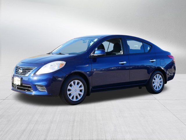 2013 Nissan Versa SV