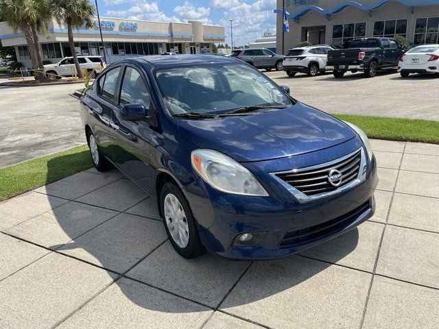 2013 Nissan Versa SV