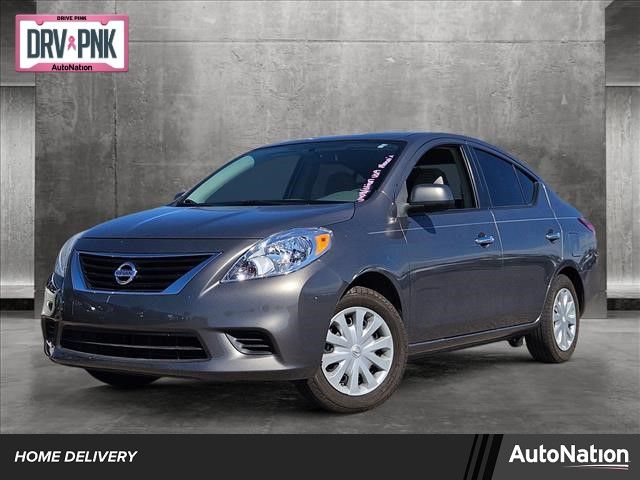 2013 Nissan Versa SV