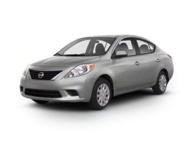 2013 Nissan Versa S Plus