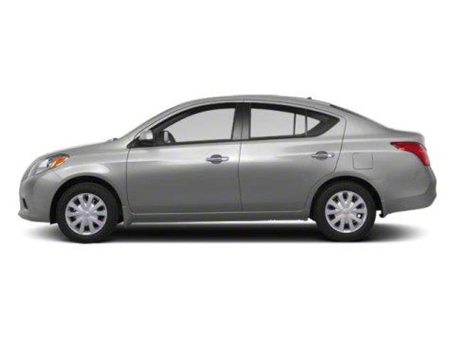 2013 Nissan Versa S Plus