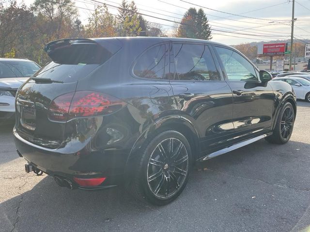 2013 Porsche Cayenne GTS