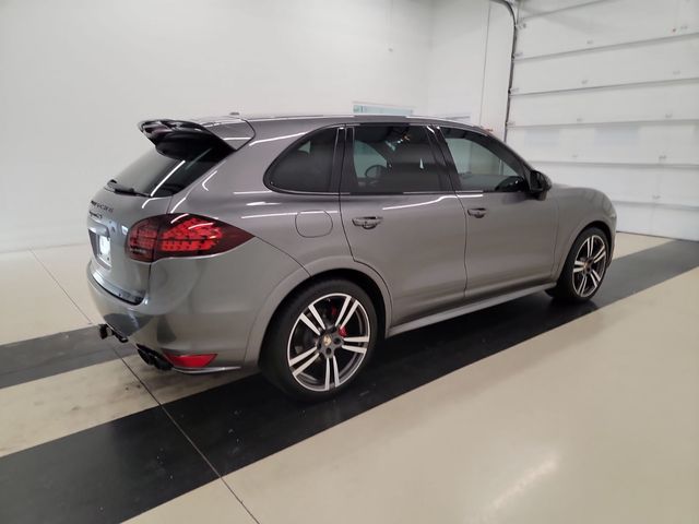 2013 Porsche Cayenne GTS