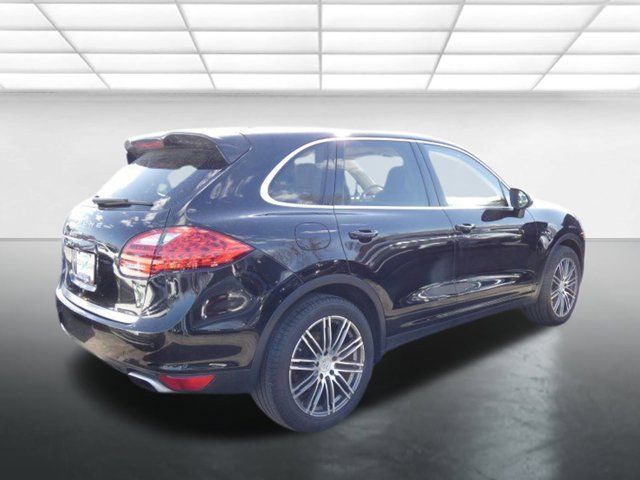 2013 Porsche Cayenne Base