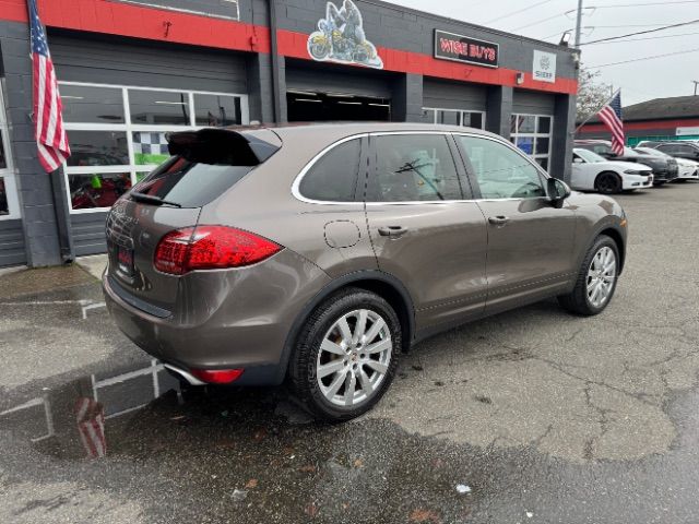 2013 Porsche Cayenne Base