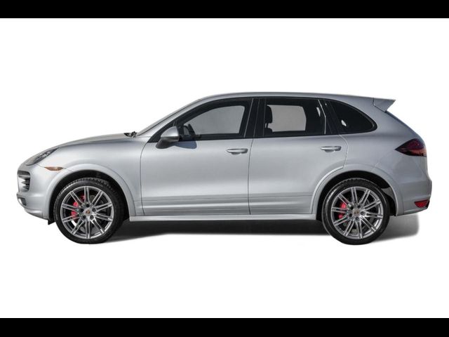 2013 Porsche Cayenne GTS