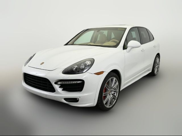 2013 Porsche Cayenne GTS