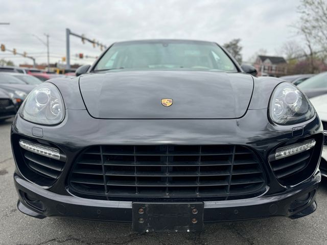 2013 Porsche Cayenne GTS
