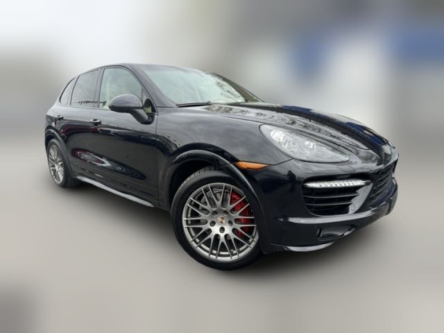 2013 Porsche Cayenne GTS