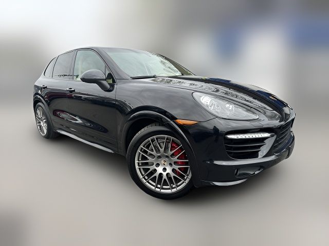 2013 Porsche Cayenne GTS