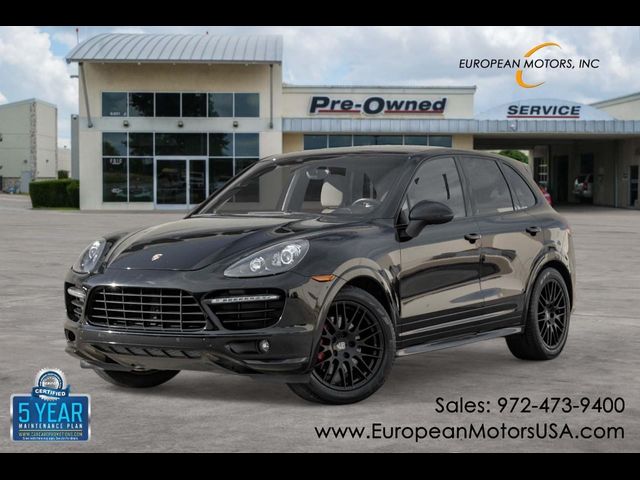 2013 Porsche Cayenne GTS