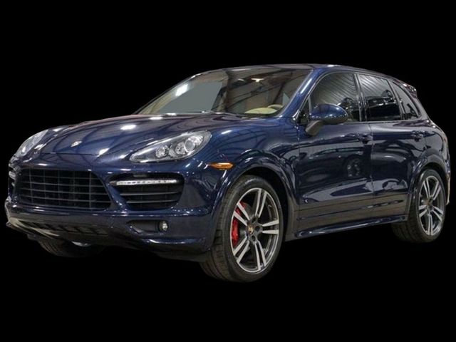 2013 Porsche Cayenne GTS