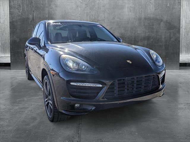 2013 Porsche Cayenne GTS