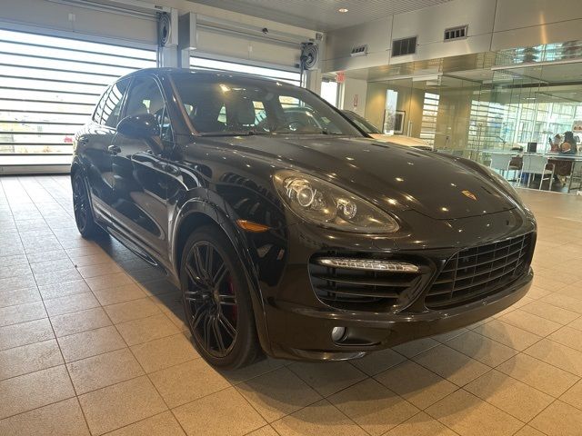 2013 Porsche Cayenne GTS