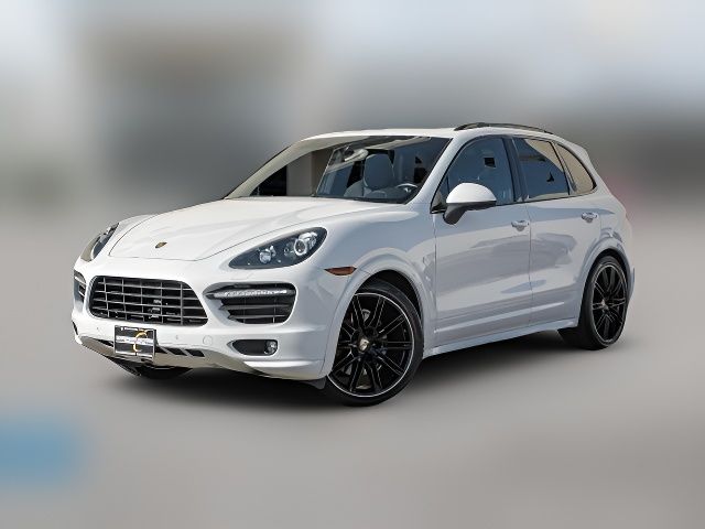 2013 Porsche Cayenne GTS