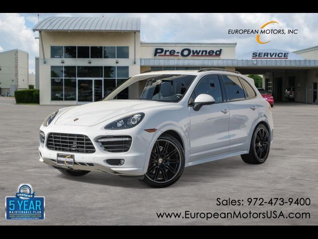 2013 Porsche Cayenne GTS