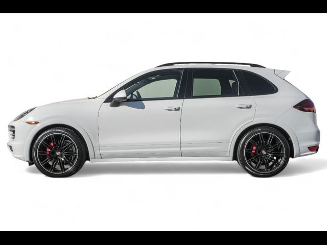 2013 Porsche Cayenne GTS