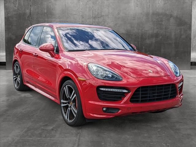 2013 Porsche Cayenne GTS