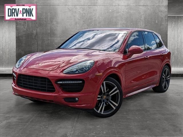 2013 Porsche Cayenne GTS