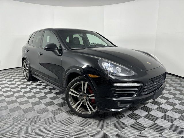 2013 Porsche Cayenne GTS