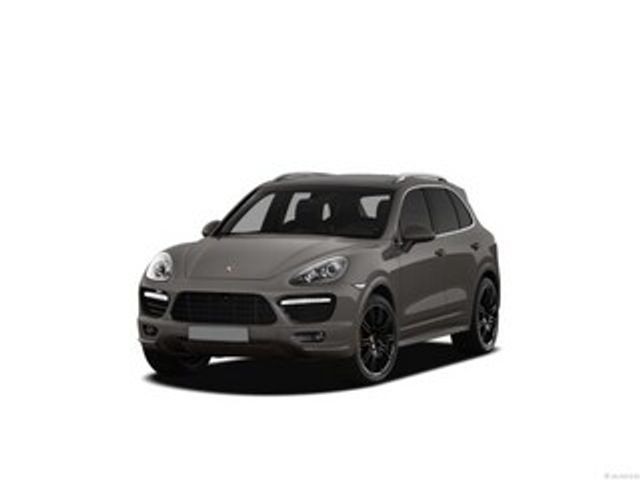 2013 Porsche Cayenne GTS