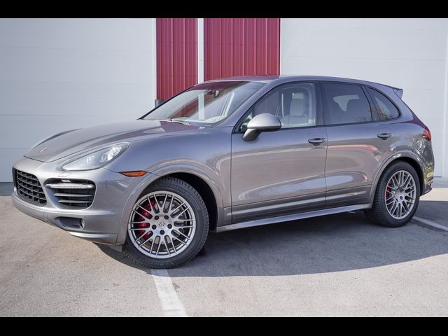 2013 Porsche Cayenne GTS