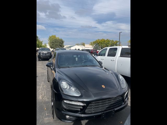 2013 Porsche Cayenne GTS