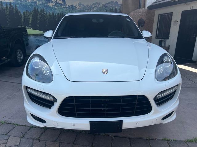 2013 Porsche Cayenne GTS