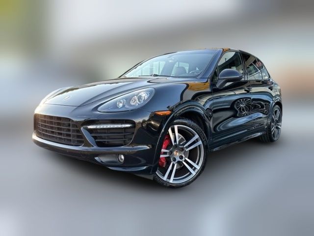 2013 Porsche Cayenne GTS